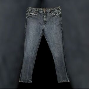 Urban Star Jeans Men's 34 × 32
Estilo Regular Fit Straight BlackFlex
Denim Pants